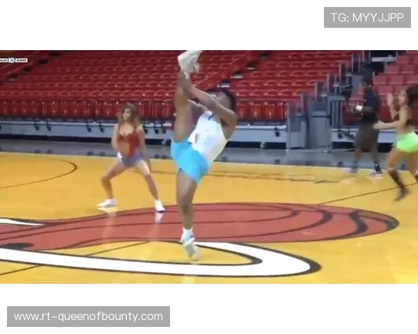 “探讨‘性别大战’表演赛对女子体育发展的实际影响” “探讨‘性别大战’表演赛对女子体育发展的实际影响”