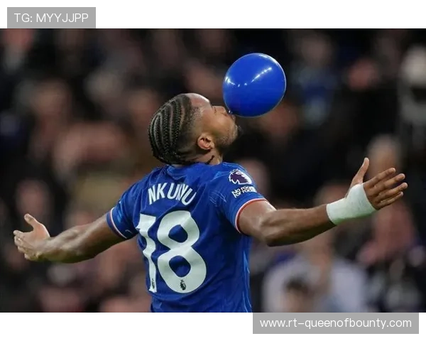 切尔西小将内托突破倒地,VAR回放引发点球争议 切尔西小将内托突破倒地,VAR回放引发点球争议